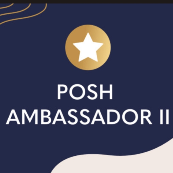 KATIE, Your POSH AMBASSADOR - Picture 6 of 7